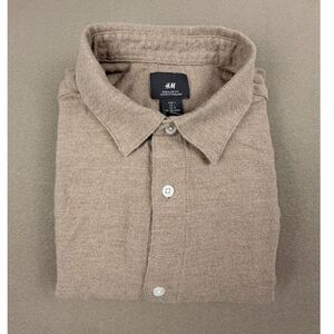 H&M Men's Classic Button Up Shirt | Soft 100% Cotton Long Sleeve